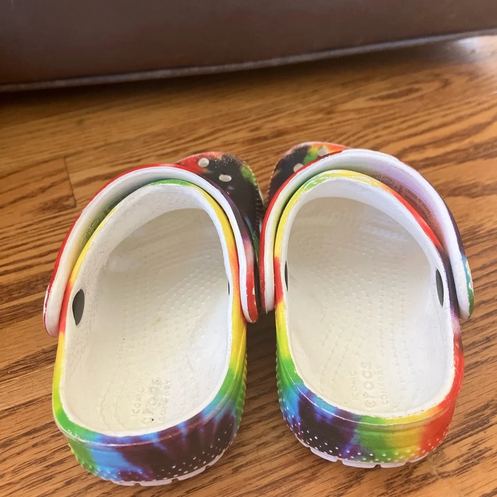 Multi-Color Graphic Crocs - Picture 4 of 5